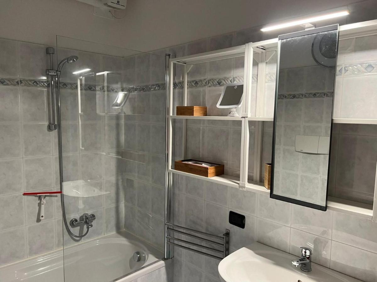 1-Bedroom Apartment Bello Posto Acquaseria Екстериор снимка